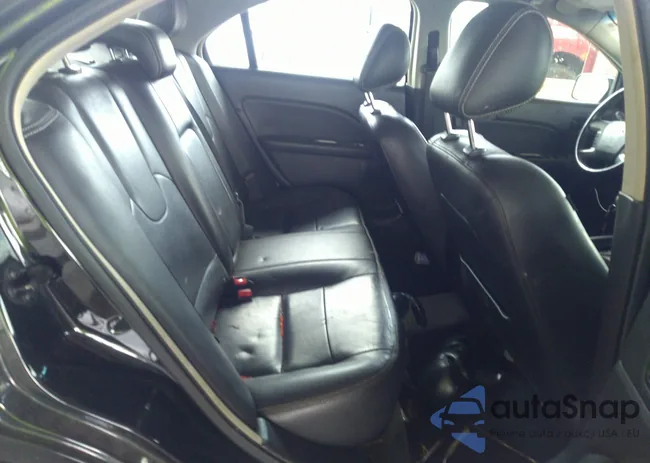 3FAHP0JG2CR204495: 42455324