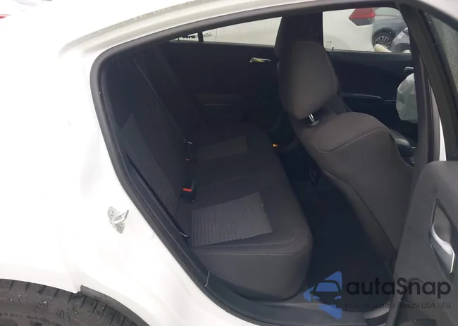 2C3CDXHG5PH687157: 42454432