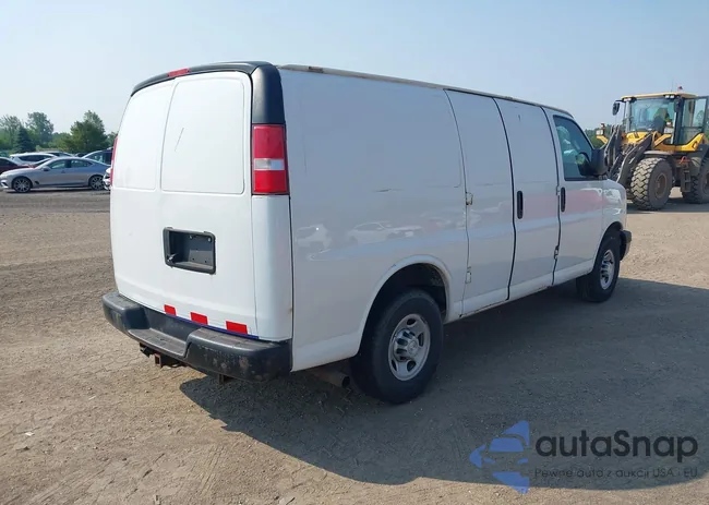 1GCWGAFF5G1131761: 42454440