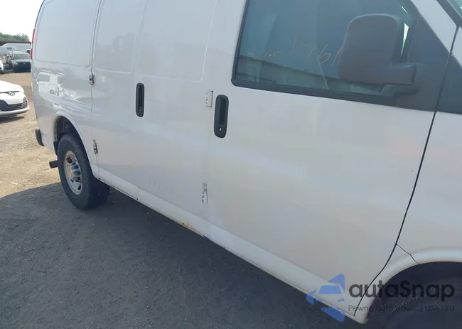 1GCWGAFF5G1131761: 42454440