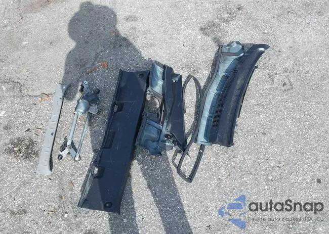 2T1BU4EE3DC122677: 42454499