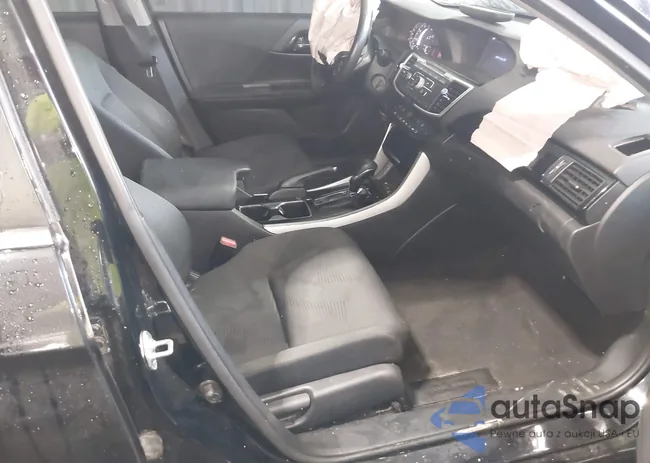 1HGCR2F31HA217547: 42454650