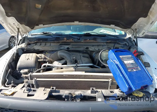 3C6TR4HT8EG120941: 42455945