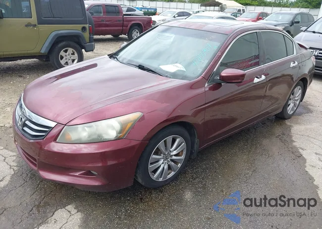 1HGCP3F84CA041030: 42455957