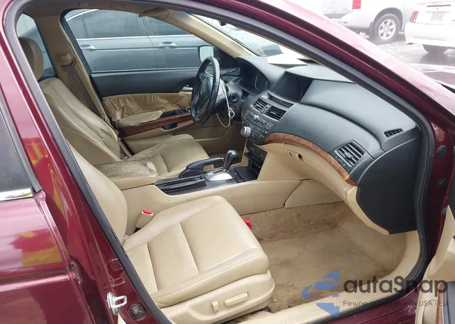 1HGCP3F84CA041030: 42455957