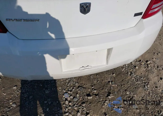 1B3LC46RX8N220327: 42456041