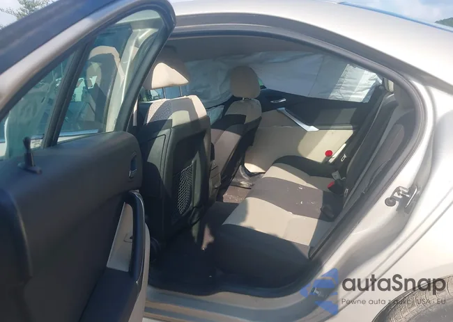 1G2ZJ57B894242957: 42456217