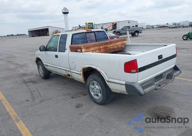 1GCDT19WXS8129972: 42455348