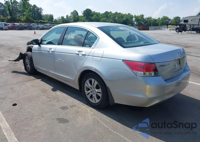 1HGCP26408A062892: 42455403