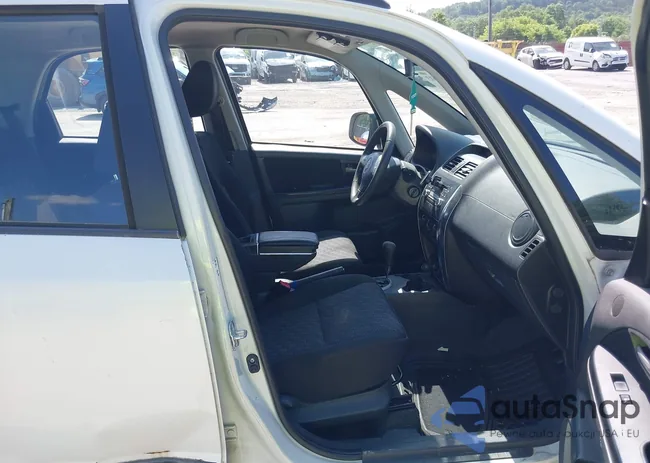 JS2YB413975108309: 42455613