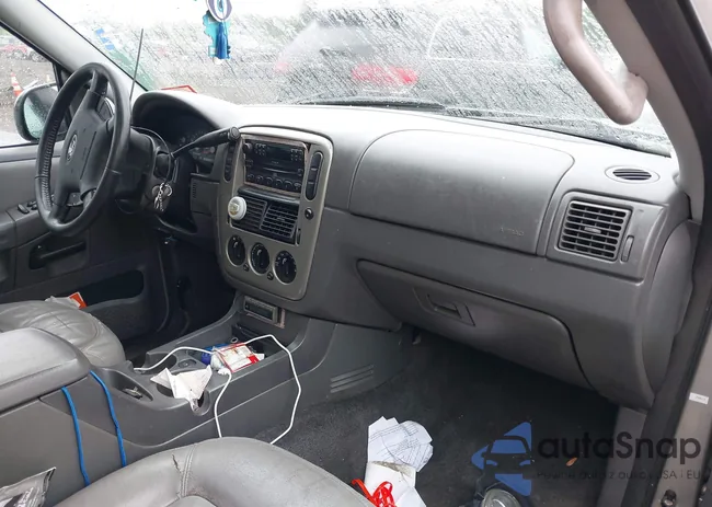 1FMZU63E95UA19907: 42456885