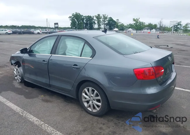 3VWDP7AJ0DM448896: 42456404