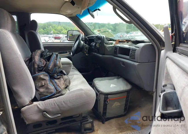 3B7HF13Z4VG830081: 42456417