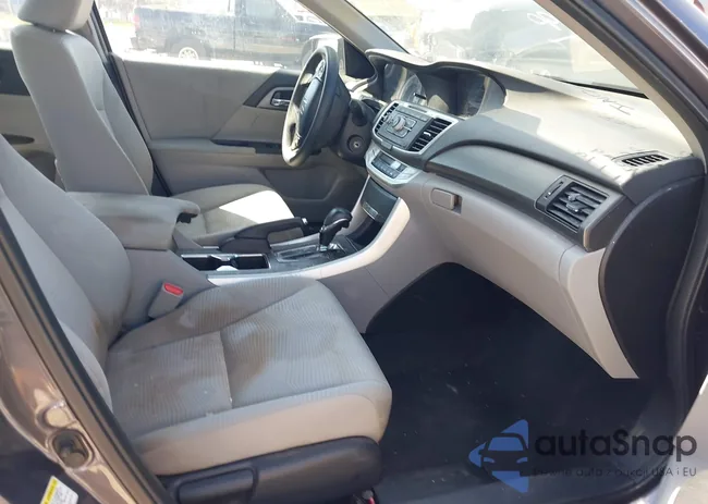 1HGCR2F30EA207992: 42456538