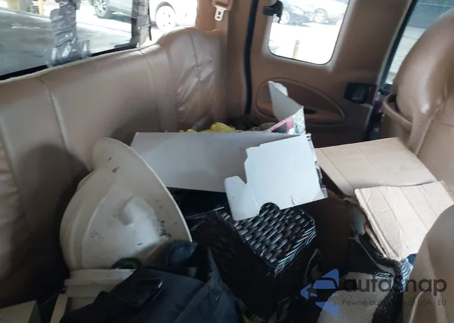 3B7KC2364YG142578: 42456567