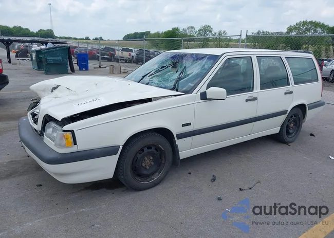 YV1LW5513T2177445: 42456701