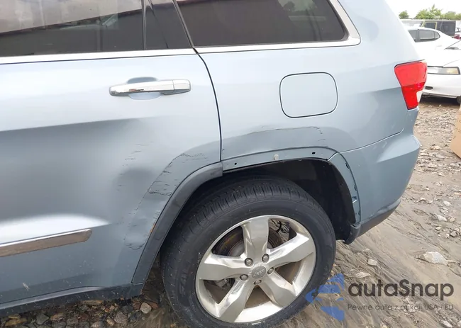 1C4RJFCT8DC612027: 42457748