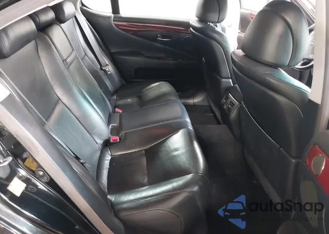 JTHCL5EF0B5009610: 42457854