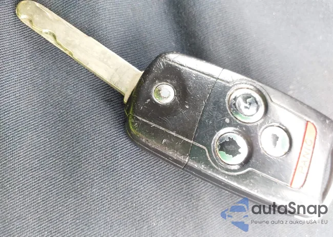 2HNYD2H66BH525598: 42458121