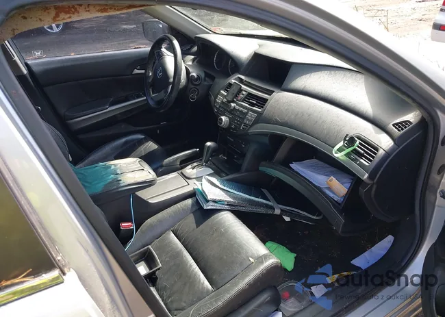 1HGCP26868A075505: 42458142