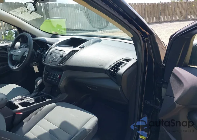 1FMCU0F70HUD49505: 42458278