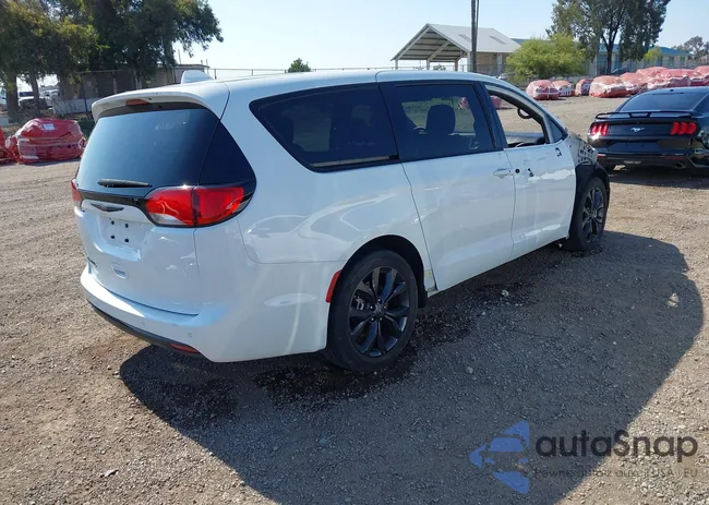 2C4RC1FG4KR738580: 42457415