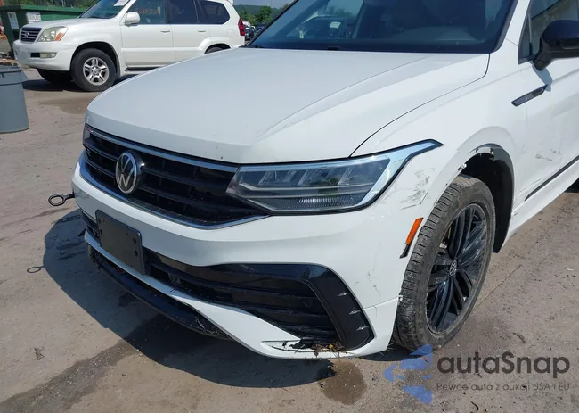 3VV8B7AX0NM007523: 42457688