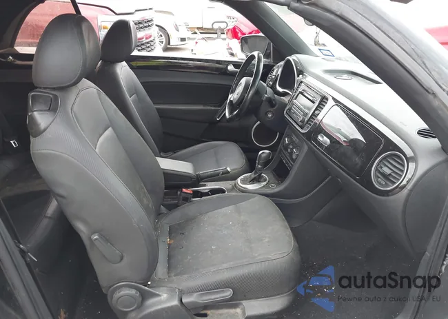 3VW517AT4FM811579: 42458801