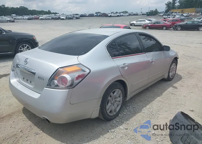 1N4AL2AP2CN405681: 42458808