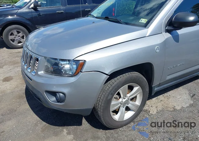 1C4NJDBBXFD208431: 42459078