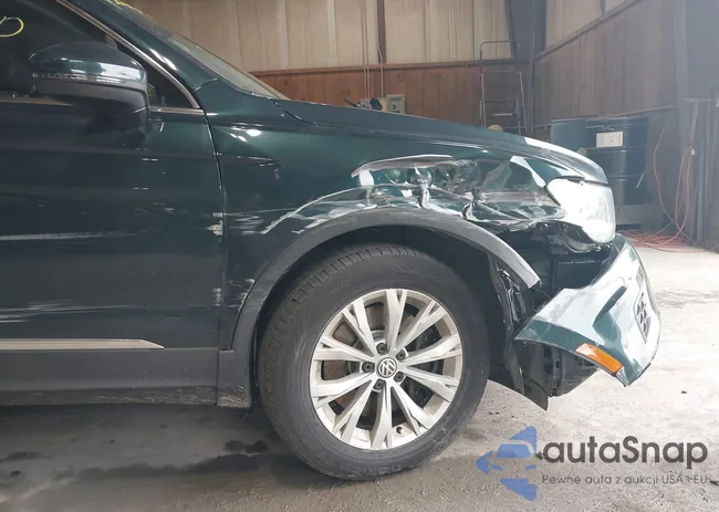 3VV2B7AX3JM133326: 42459190