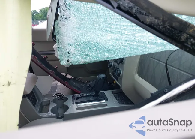 1FMCU03Z78KC83102: 42458551