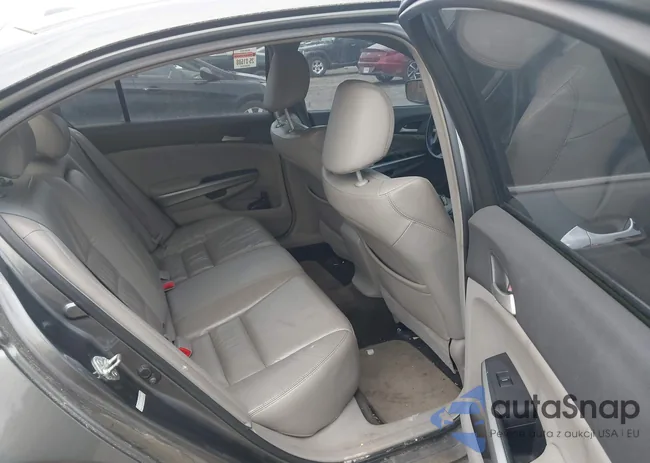 1HGCP36899A008064: 42458593