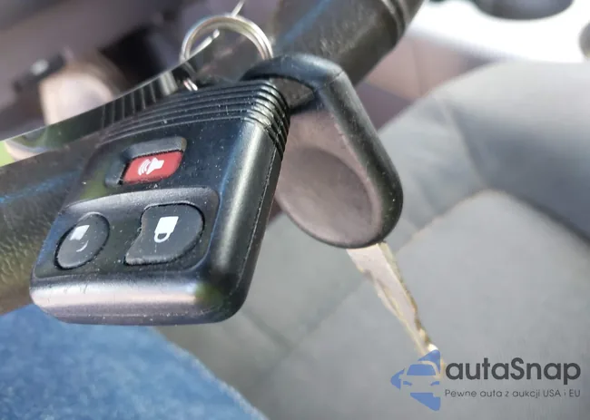 1FMZU77E01UB39685: 42459928