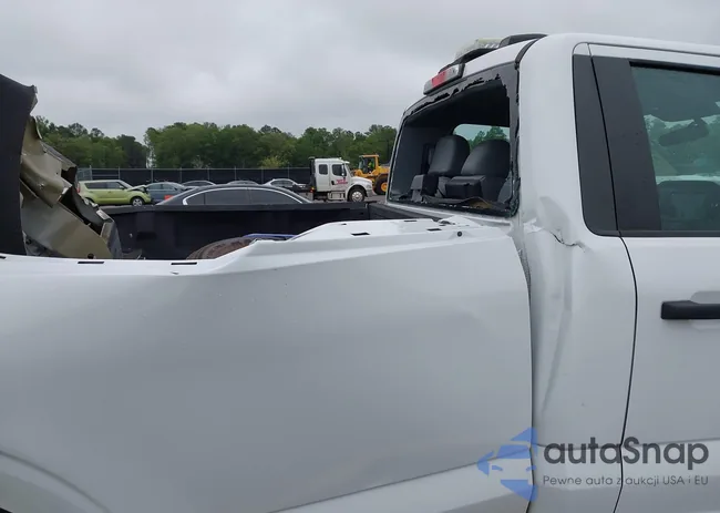 1FTNF1E81PKF32204: 42460248