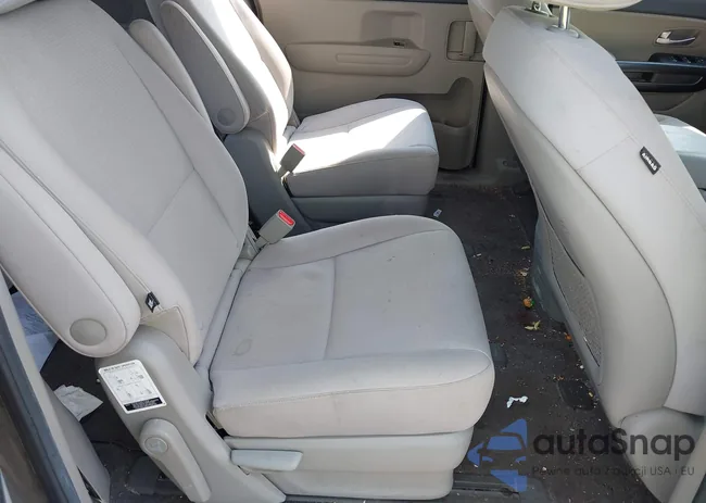 KNDMA5C18G6150350: 42459359