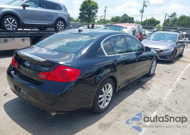 JNKCV61E09M310990: 42459701