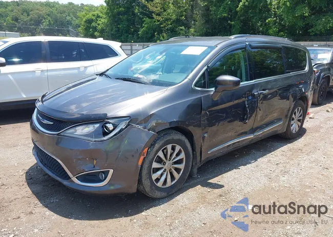 2C4RC1BG1HR711870: 42460730