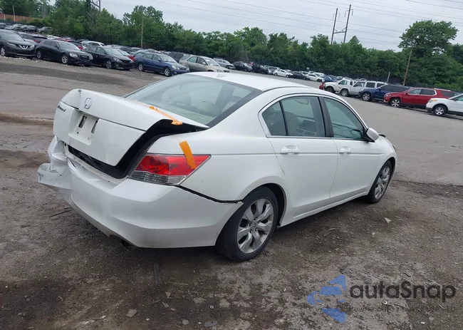 1HGCP2F85AA144285: 42460754