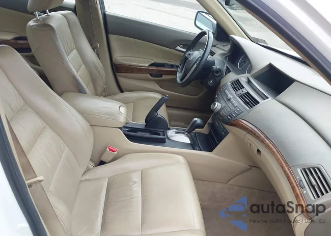 1HGCP2F85AA144285: 42460754