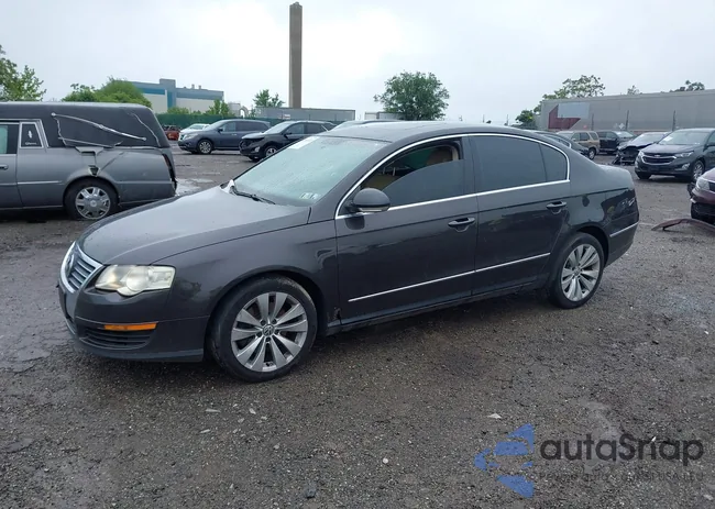 WVWAK73C88P052203: 42461111