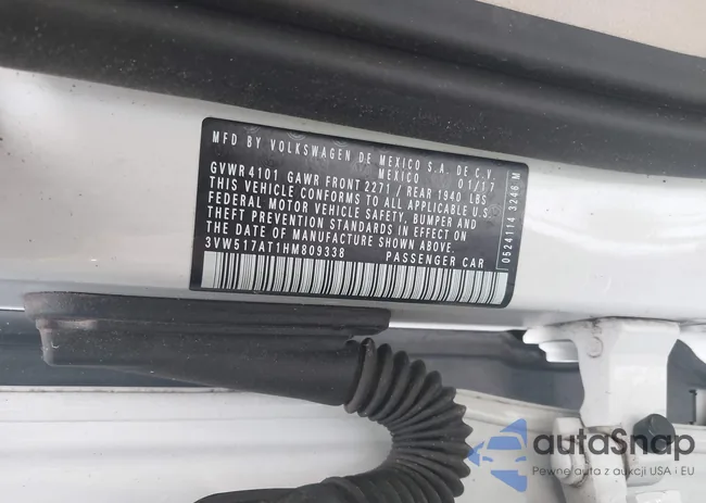 3VW517AT1HM809338: 42461115