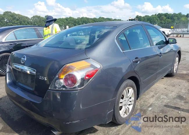 1N4AL2AP4BN428720: 42461213