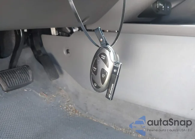 KMHLM4DG8RU832459: 42461215