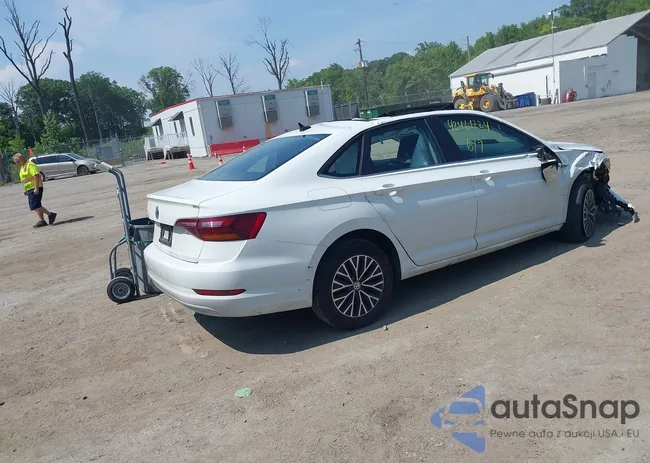 3VWE57BUXKM096975: 42461224