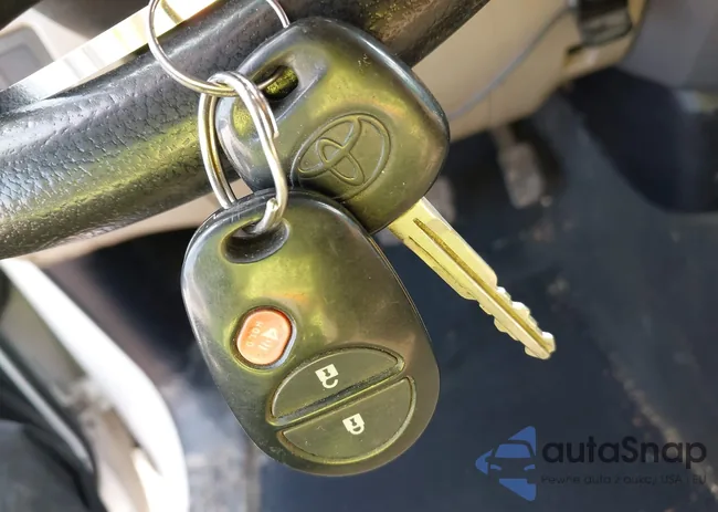 5TFUM5F16CX032465: 42460427