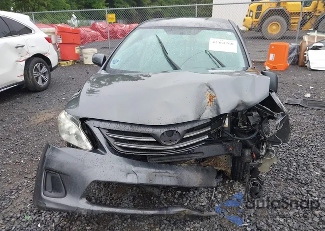 2T1BU4EE8DC940504: 42461760