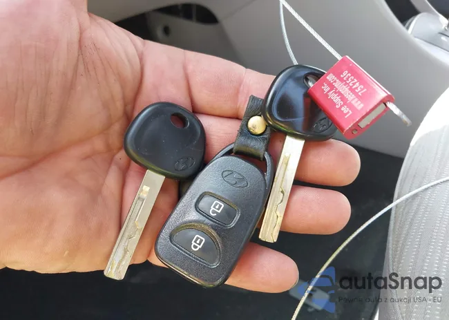 KMHCT4AE7GU986647: 42462155