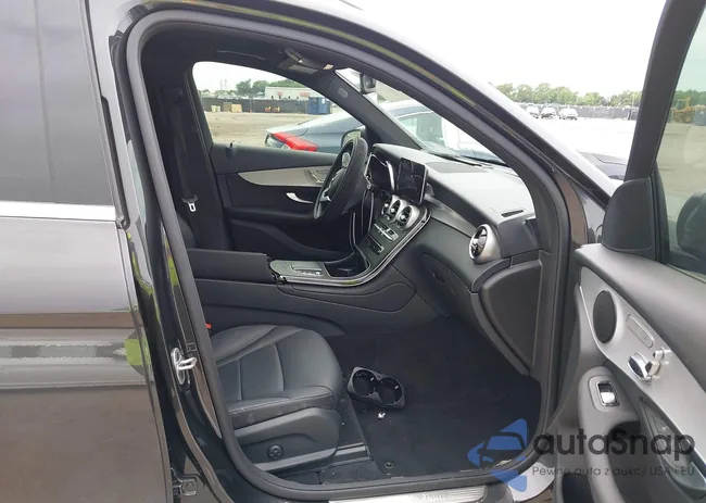 W1N0G8DB9MV322532: 42461476