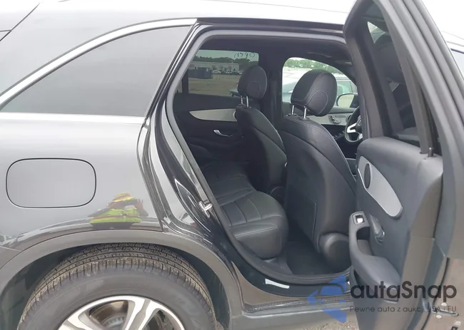 W1N0G8DB9MV322532: 42461476